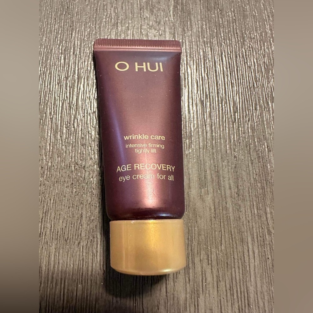 OHUI Age Recovery Eye Cream 20ml O HUI. New & sealed without box
